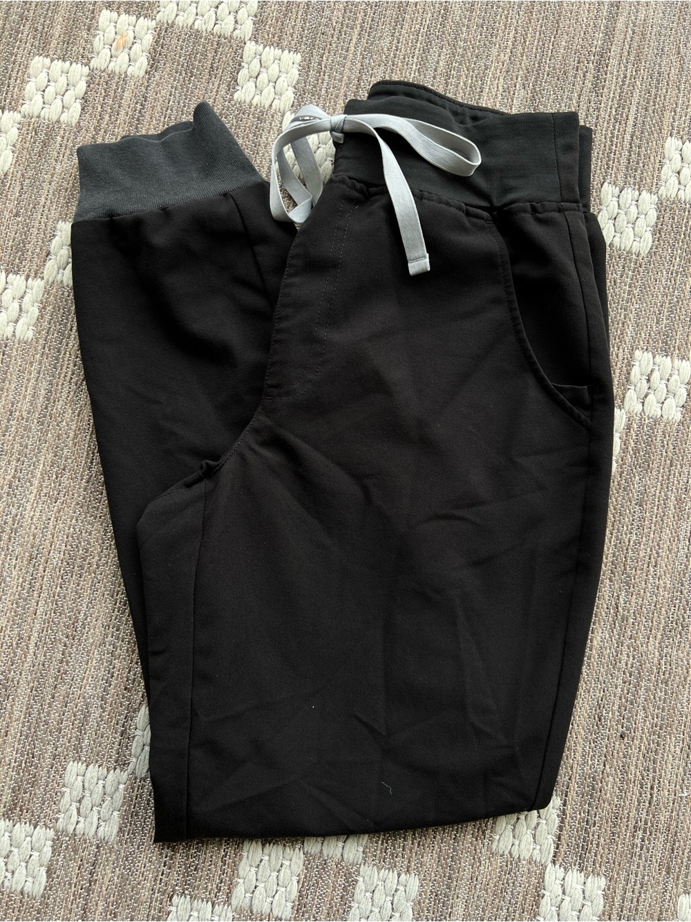 FIGS Black Zamora High Waisted 2.0 Scrub Pants XSP